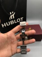 Hublot Silver Chain Black Dial Watch - Image 4